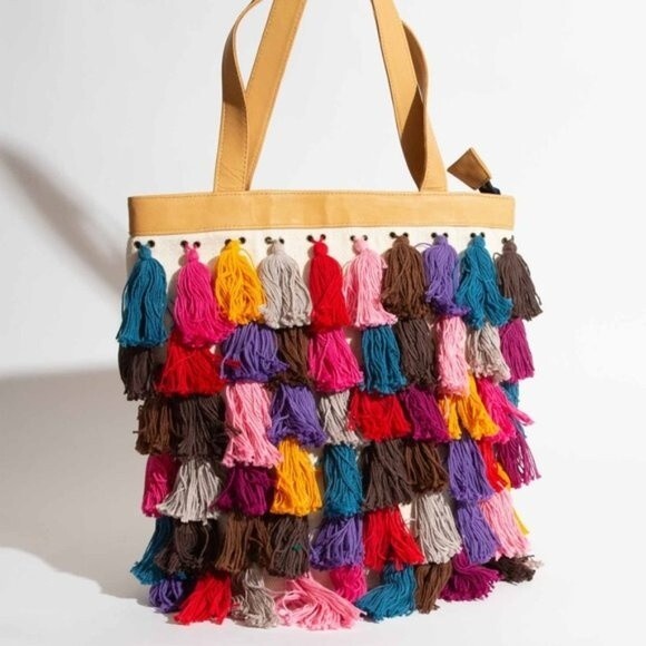 NWOT  - Noonday Collection La Gloria Bag Colorful Yarn Tassel Tote -  RETIRED - Picture 5 of 6